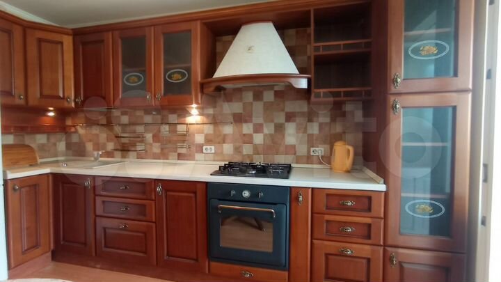 2-к. квартира, 55 м², 7/10 эт.