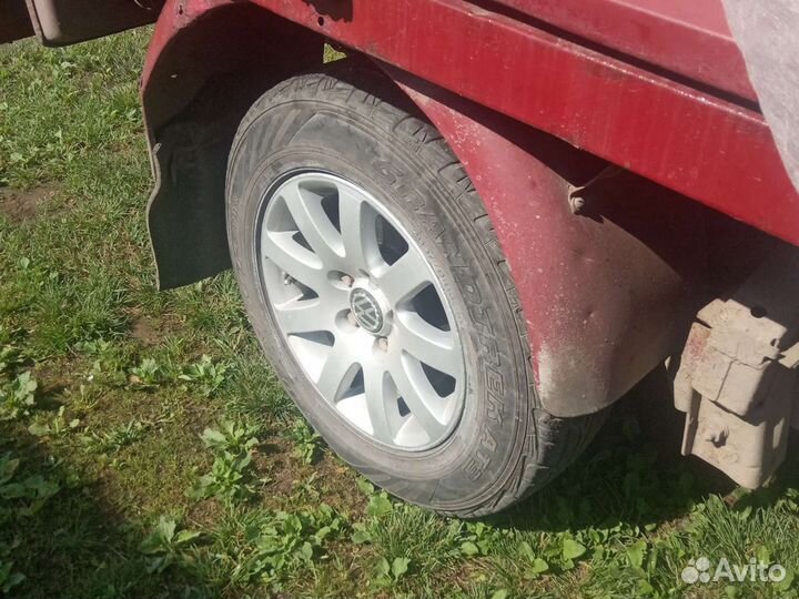 Dunlop Grandtrek AT3 205/70 R15