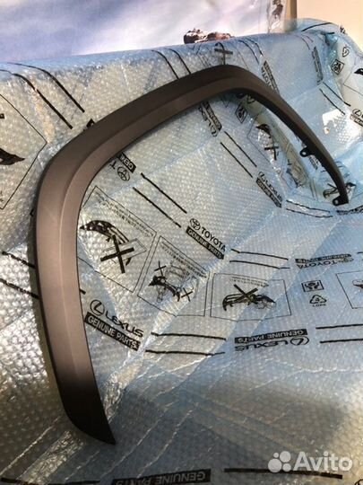 Расширитель крыла передний левый Toyota Lc 300