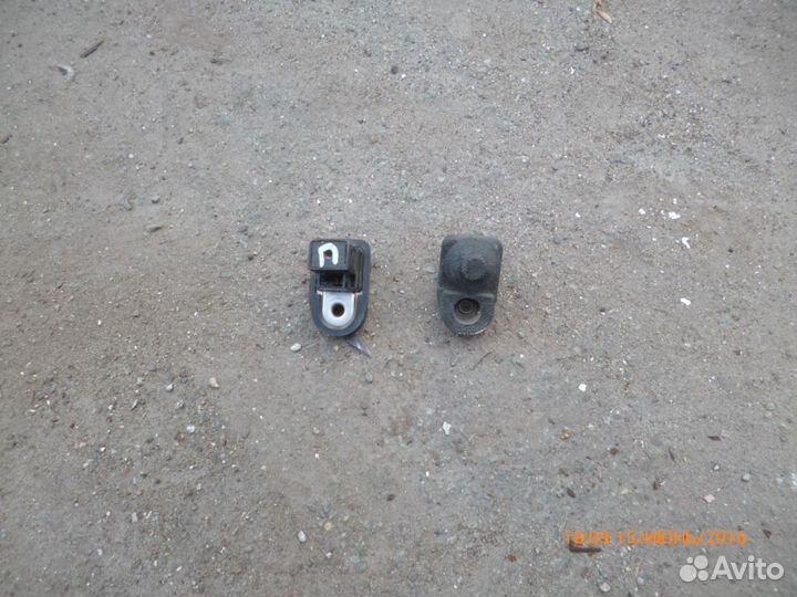 Концевик двери передней Ниссан Блюберд Силфи