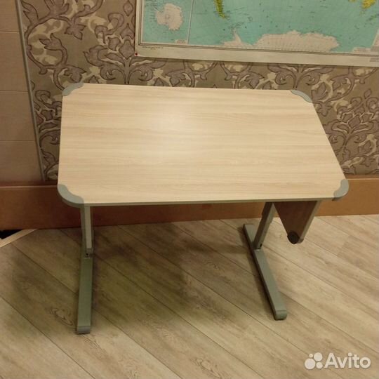 Растущая парта Demi