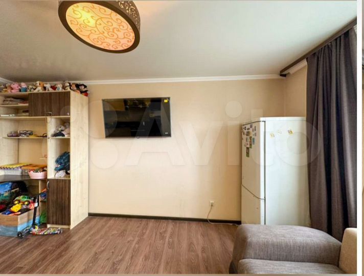 2-к. квартира, 52 м², 8/10 эт.