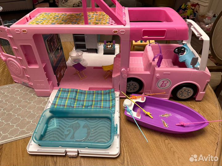 Дом на колесах Mattel Barbie