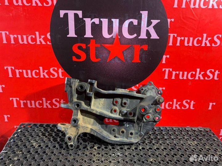 Кронштейн бампера левый Scania 5-series