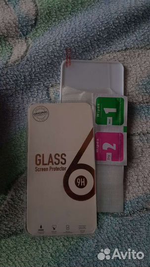 Коробка и защитное стекло для Xperia XA