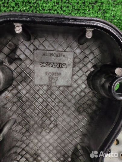 Клапанная крышка Scania 6-series 2018 1779109