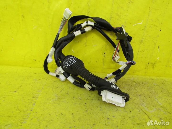 Проводка двери Toyota C-HR 19г 102475