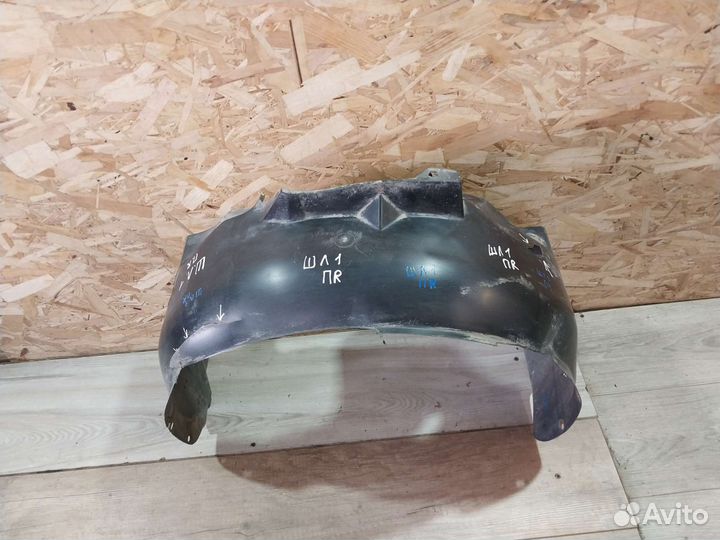 Подкрылок передний правый Chevrolet Lacetti