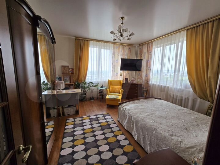 3-к. квартира, 71,6 м², 10/12 эт.