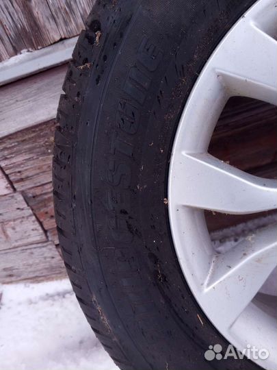 Bridgestone Dueler H/T 225/65 R17