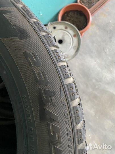 Pirelli Ice Zero 235/55 R19