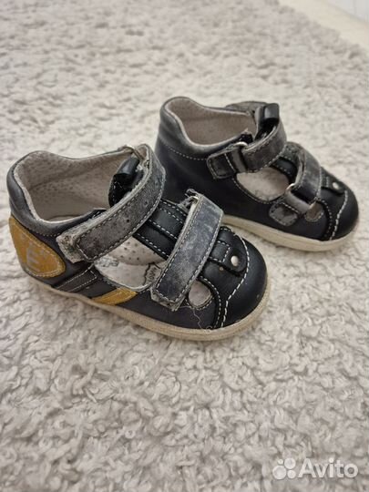 Сандалии детские