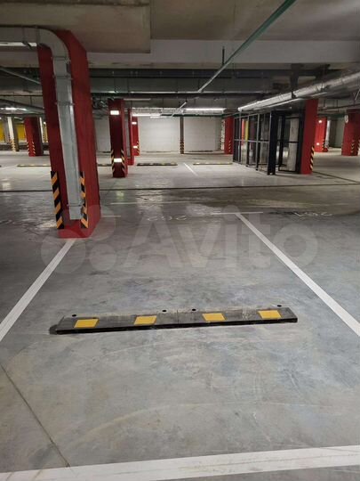 Машиноместо, 15 м²