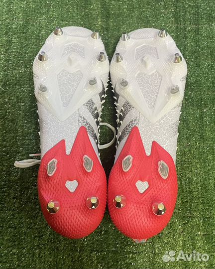 Футбольные бутсы Adidas Predator Freak.1 SG