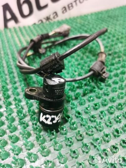 Датчик ABS задний правый Toyota Hilux Surf KZN185W