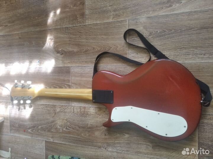 Электрогитара