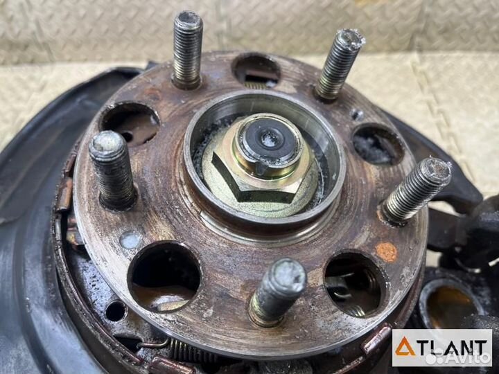 Ступица задняя правая honda stepwgn