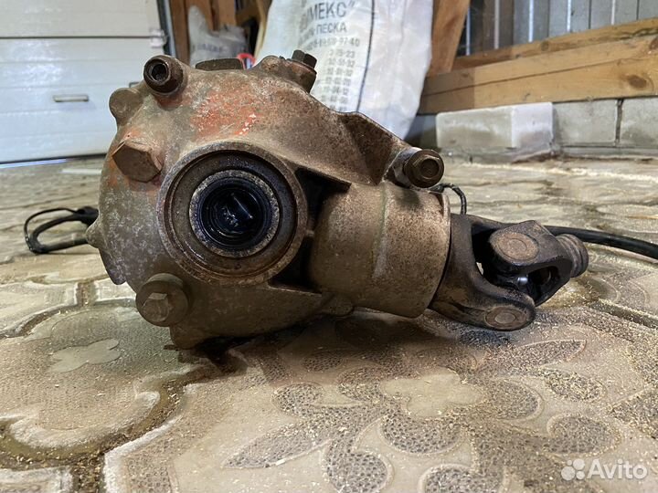 Продам редуктор