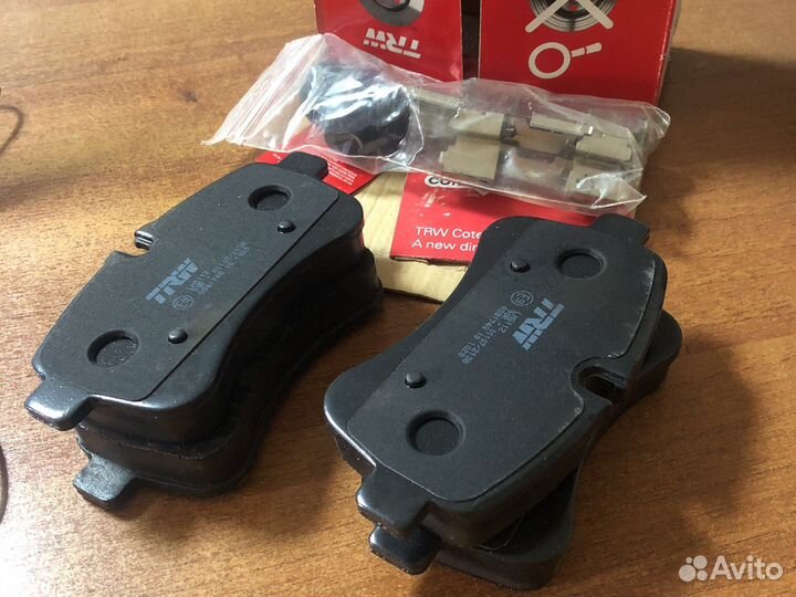 Томозные колодки задние Iveco daily