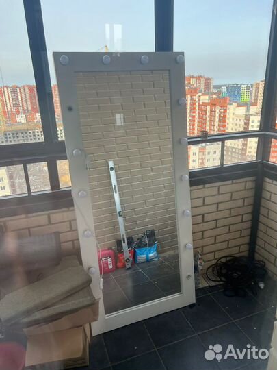 Зеркало с подсветкой