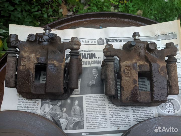 Тормозные суппорты и диски Nissan X-trail задние