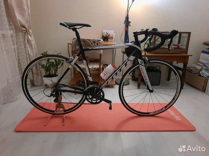 Шоссейный велосипед scott