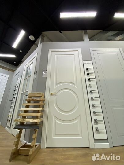 Двери межкомнатные белые