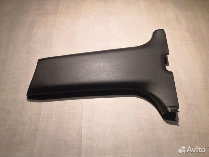 Обшивка стойки левая Mitsubishi Lancer 9 1.6 4G18