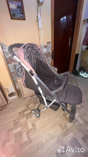 Коляска прогулочная