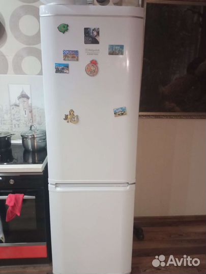 Холодильник hotpoint ariston бу