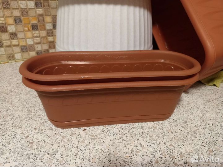 Кашпо, горшки балконные