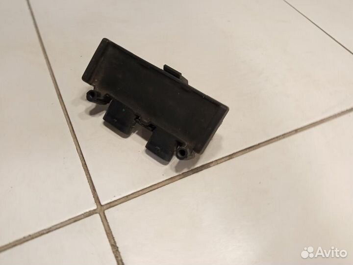 Блок управления открывания багажника Audi A6 C7 4G