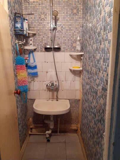 Комната 12,7 м² в 5-к., 2/4 эт.