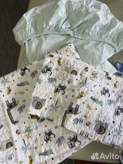 Детское одеяло и подушка с бельём