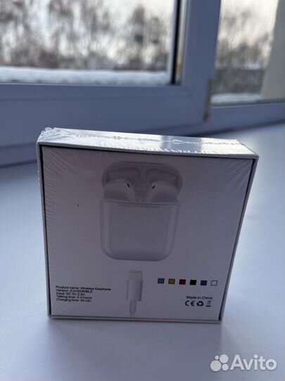 Беспроводные наушники apple airpods новые