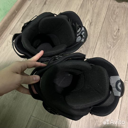 Новые сноубордические ботинки 40-42 27см