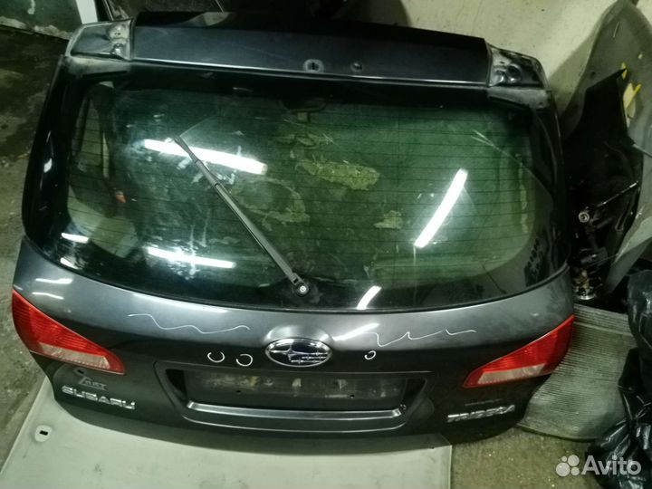 Крышка багажника Субару Трибека рестайл 2008г. в