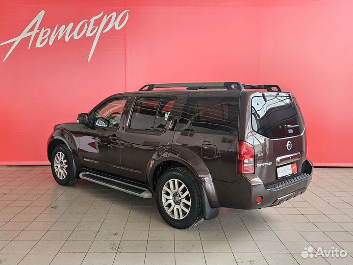 Nissan Pathfinder 2.5 AT, 2011, 36 560 км