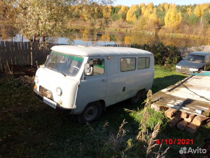 УАЗ 452 Буханка цельнометаллический, 2002