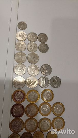 Коллекция монет (1, 2,5,10 и 25 руб)