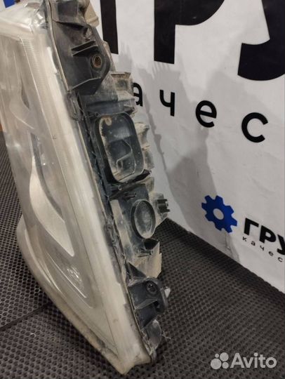 Фара правая Volvo FH4 22239217