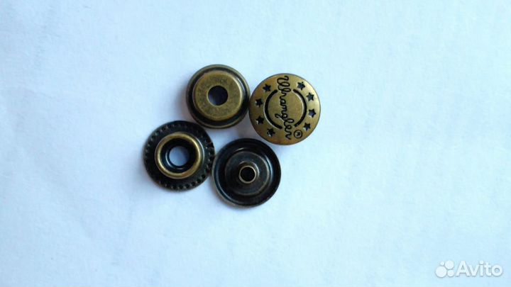 Кнопка металлическая рубашечная Wrangler