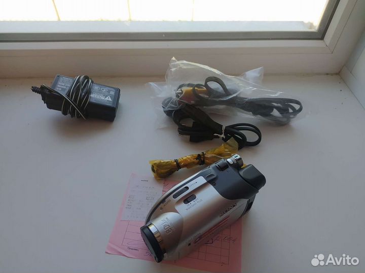 Видеокамера sony DRC-dvd105e