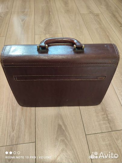 Мужской кожаный портфель