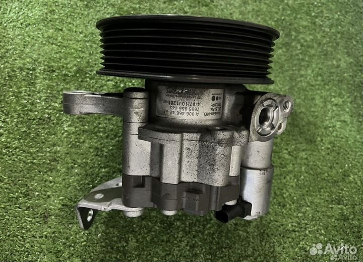 Насос гур Мерседес W 204 W 212