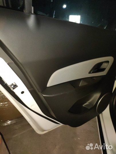Комплект дверных обшивок Chevrolet Cruze 300 седан
