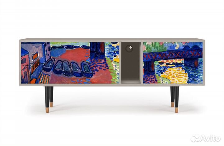 Тв-тумба T1 - Сатин - Charing Cross Bridge