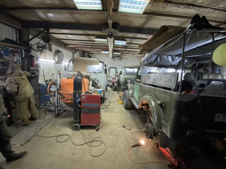 Гараж, > 30 м²