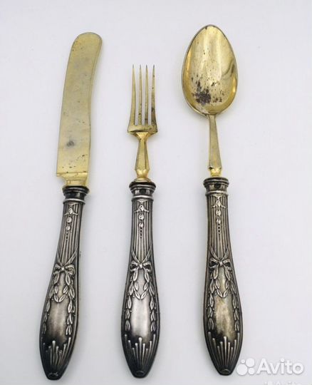 Царизм 84. Серебряный столовый набор Эгоист