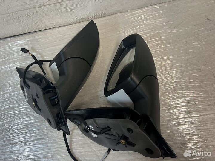 Зеркало правое volkswagen polo 6RU857502AQ